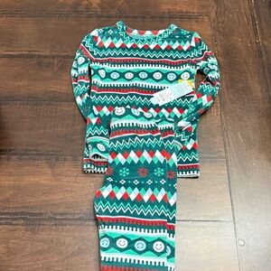 Cat & Jack Green and Red Kids Pajama Set
